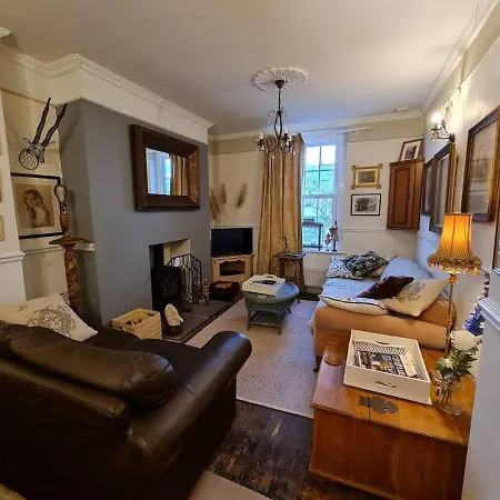 A Cosy Three Bedroomed Cottage In Leafy Embleton * Cockermouth